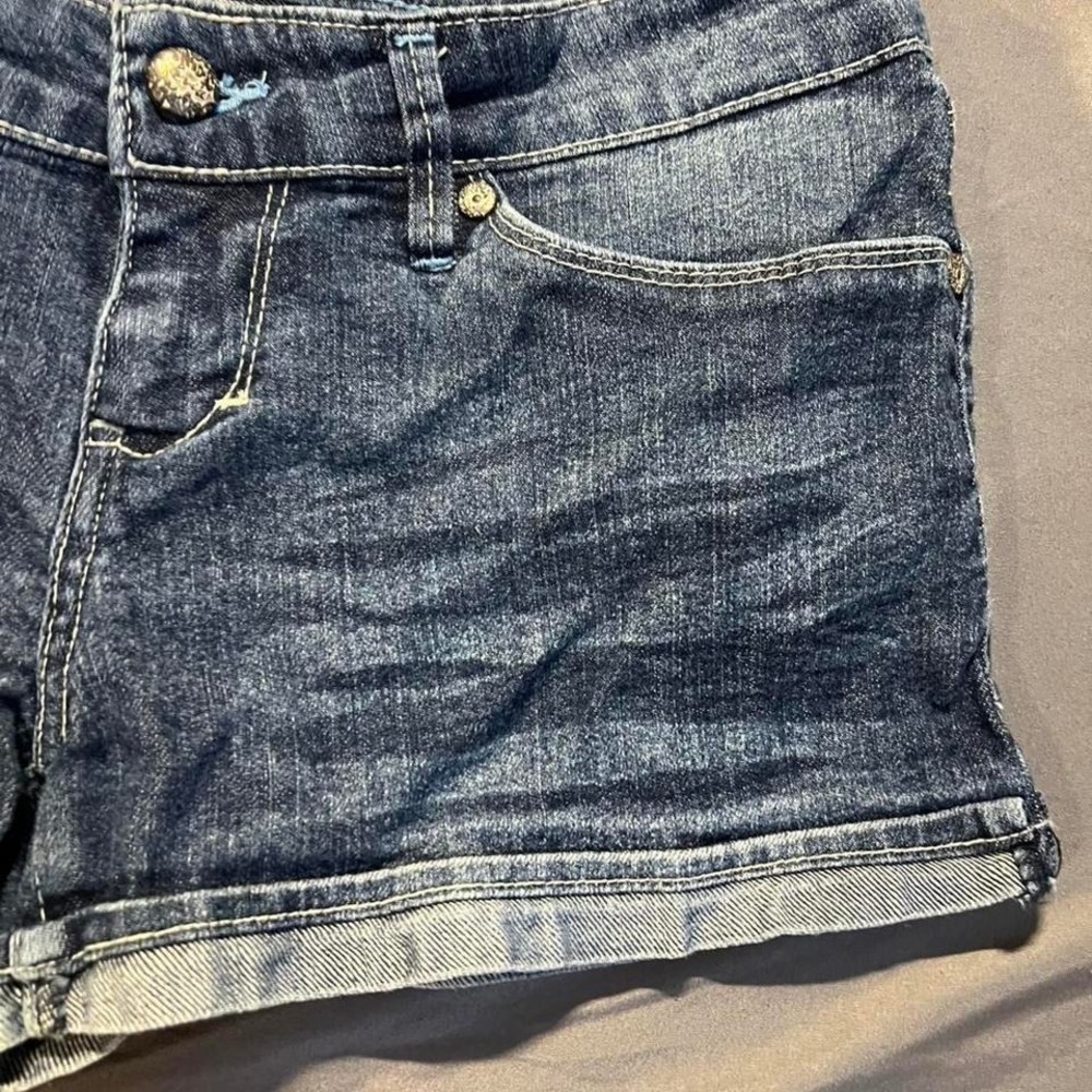 Levi's navy denim shorts Size 9 - Picture 2 of 8